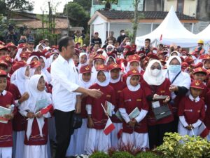 Ada Infrastruktur Pengendali Banjir di Jawa Barat yang Baru Diresmikan Jokowi