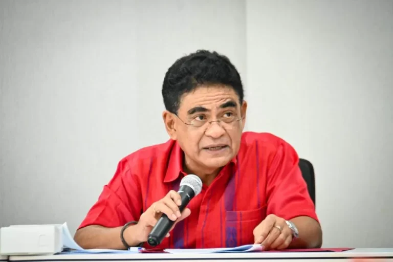 DPR Andreas Hugo Pareira