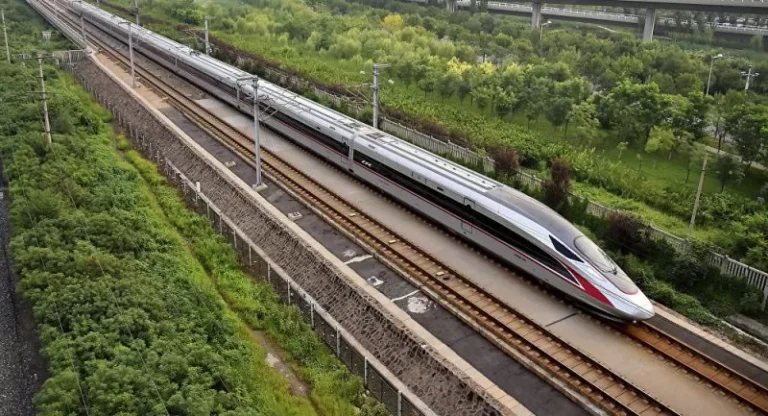 Kereta Cepat Jakarta-Bandung (KCJB)