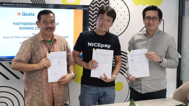Kiri ke kanan- Presiden Direktur PT Mitra Jasa Pratama, Ian Ramelan; CEO NICEPAY, Kang Sehyun; dan Co-founder dan Deputy CEO Qoala, Tommy Martin