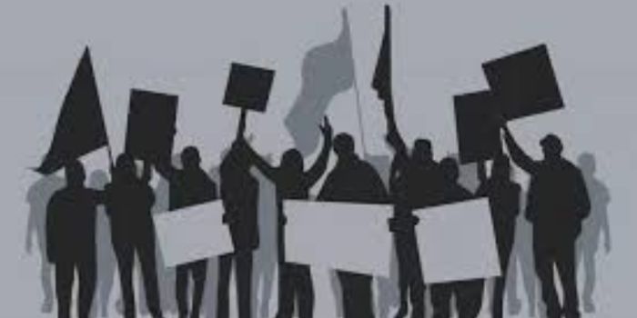 Menyikapi Ruang Publik dan Potensi Impeachment