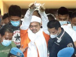 Musuh Utama Jokowi Itu Ya Habib Rizieq