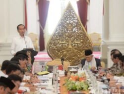 Keserakahan Jokowi yang Harus Dihentikan