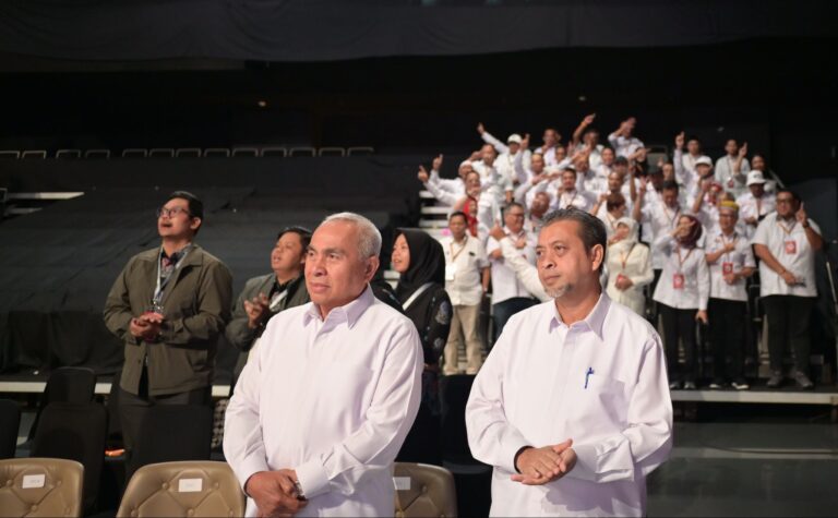 Isran Noor dan Hadi Mulyadi
