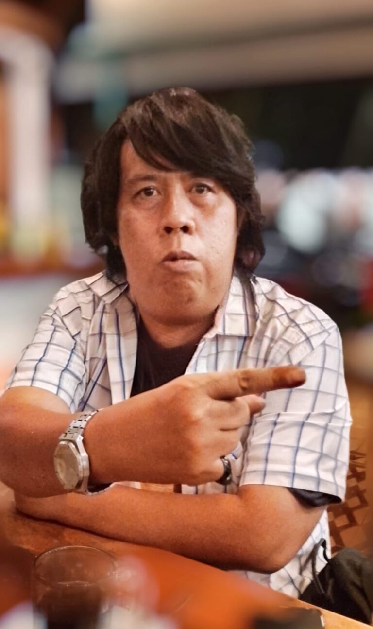 Uchok Sky Khadafi