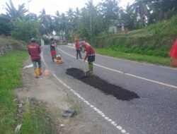 Respons Keluhan Masyarakat Jalan Trans Sulawesi Diperbaiki