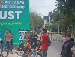 Mahasiswa UST Gelar Aksi Damai, Tuntut Pertanggungjawaban Rektor Usai Pernyataan Kontroversial