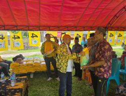 Golkar SBB Gempur Kemiskinan! Abdussalam Hehanusa Pimpin Langsung Bagi-Bagi Berkah