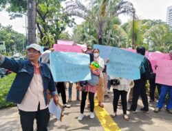 Warga Jakarta Ngamuk! Seklur Petojo Flexing Mewah, Balai Kota Digedor: Pecat Febriwaldi Sekarang Juga ! 