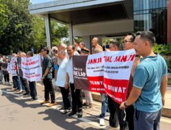 Somasi Ketiga Dilayangkan, Warga CitraGran Cibubur Demo Pengembang Grup Ciputra