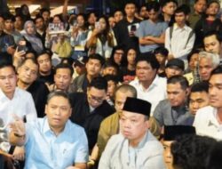 Mahasiswa Geruduk Nusron Wahid, Budiman, dan Sudaryono saat Diskusi di UGM