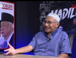 Prabowo Tahu Ijazah Jokowi Palsu, Dari Siapa? Rizal Fadillah Soroti Pratikno-Juri”