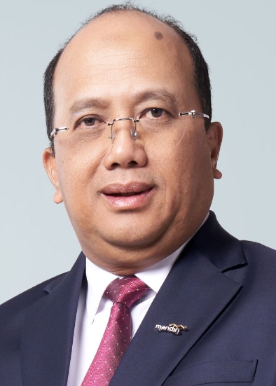 Direktur Utama Bank Mandiri Riduan.