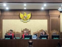 Ngeri Banget! Chat Panik Pejabat Bea Cukai Jelang OTT KPK Akhirnya Dibongkar di Pengadilan