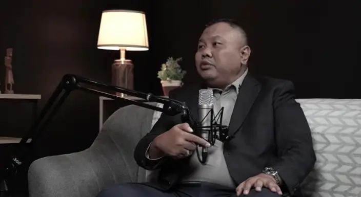 Pengamat komunikasi politik Hendri Satrio